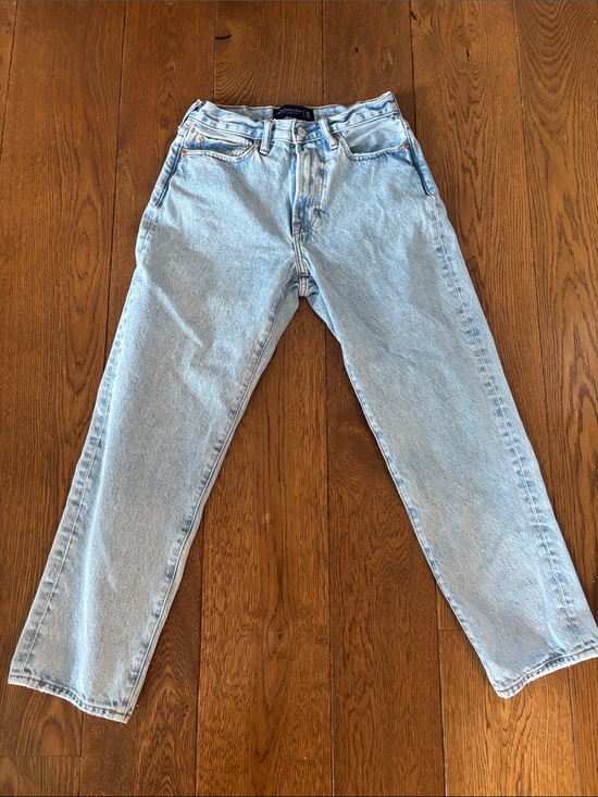 Abercrombie & Fitch Other - Abercrombie & Fitch Men’s Light Wash Loose Fit Jeans 28x30